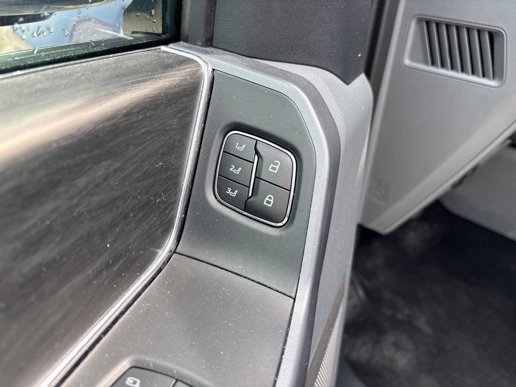 Certified 2026 Ford F150 Lariat w/ FX4 Off-Road Package AWD/4WD image 19