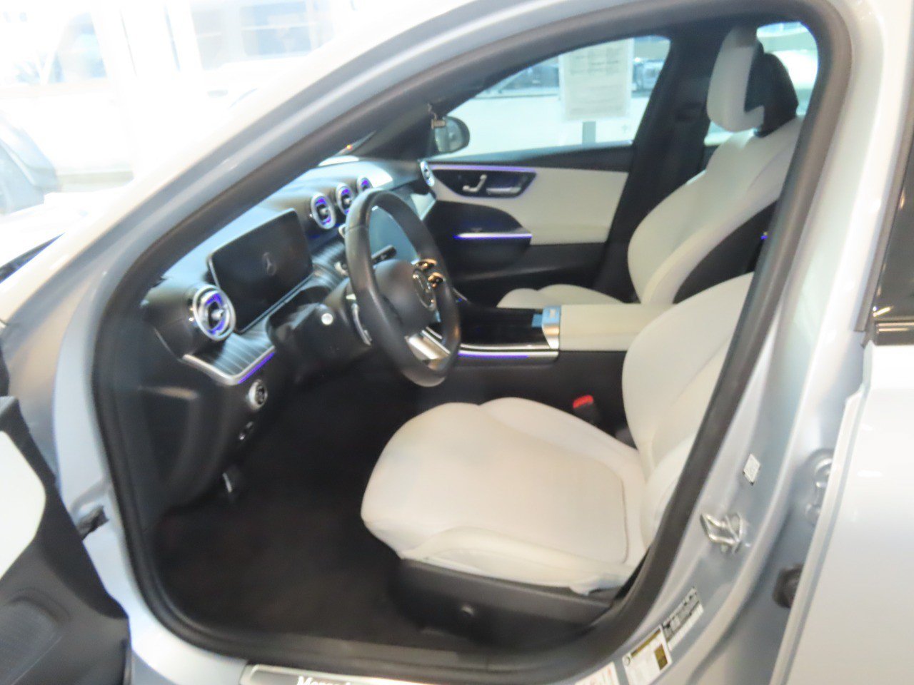 Used 2023 Mercedes-Benz C 300 Sedan image 23