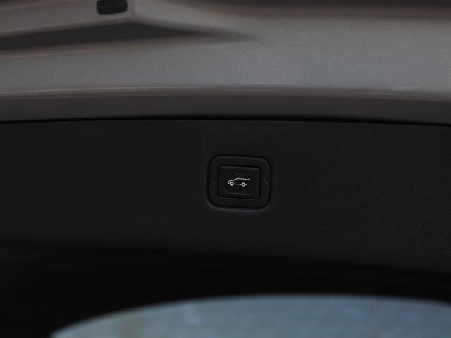 Used 2023 Chevrolet Blazer LT w/ Convenience Package FWD image 12