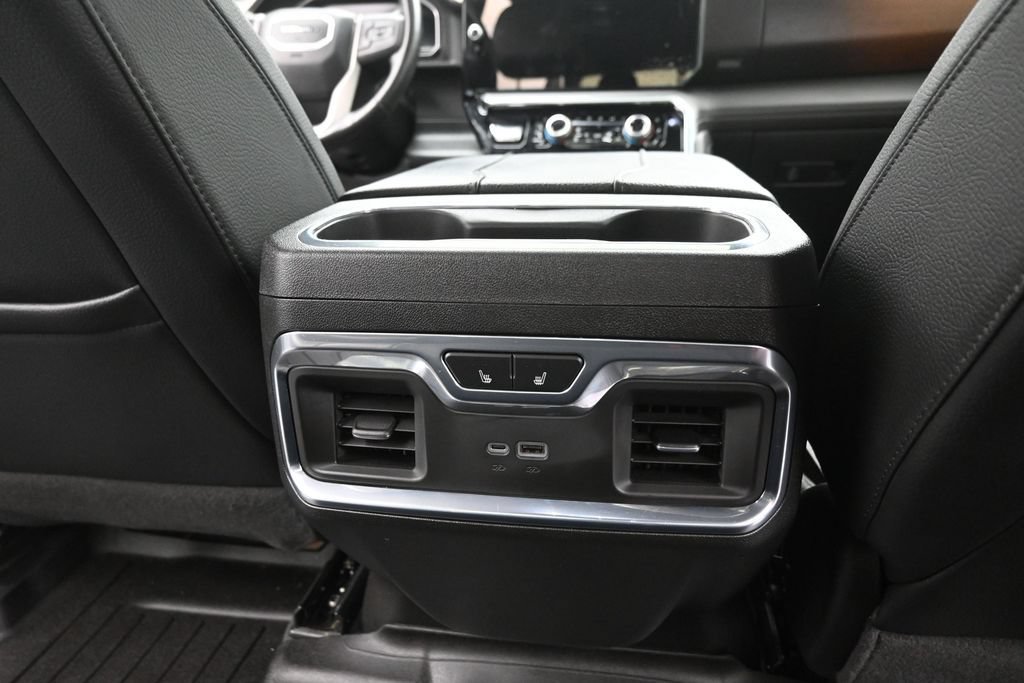 Used 2025 GMC Sierra 1500 Denali AWD/4WD image 12