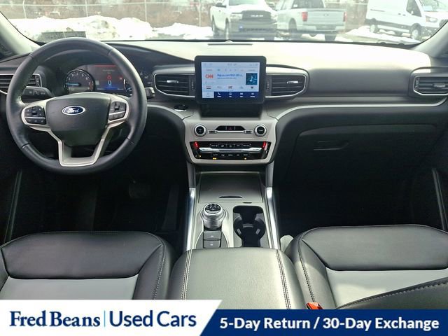 Certified 2023 Ford Explorer XLT w/ Equipment Group 202A image 15