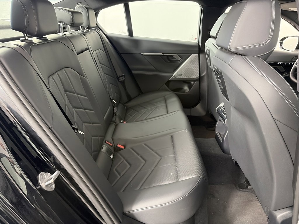 Used 2024 BMW 530i xDrive image 28