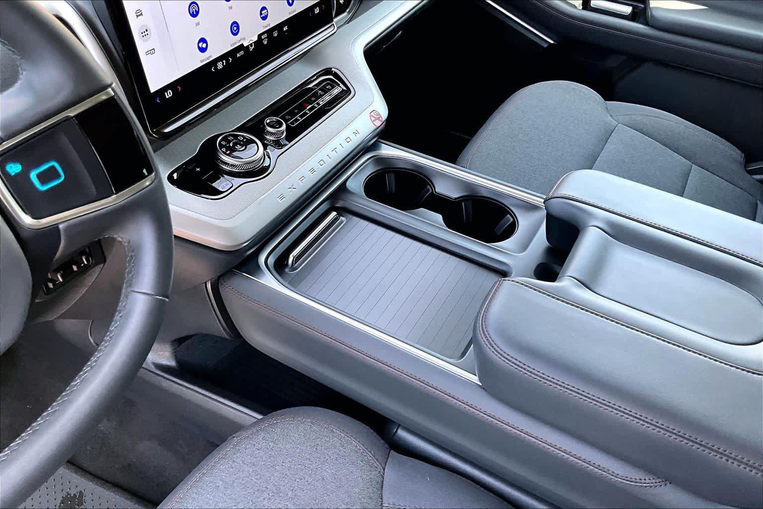 Certified 2025 Ford Expedition Active RWD image 17