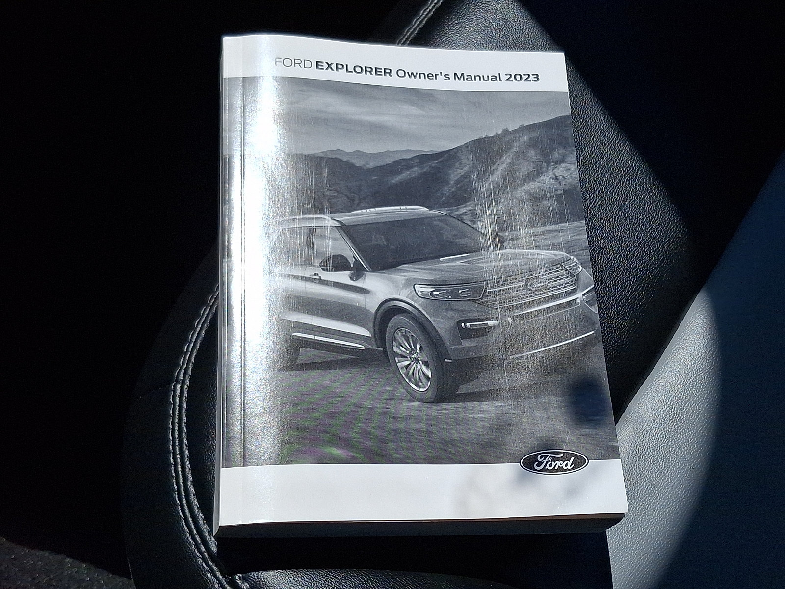 Certified 2023 Ford Explorer XLT w/ Equipment Group 202A AWD/4WD image 26