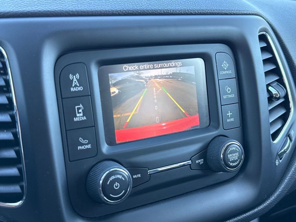 Used 2018 Jeep Compass Latitude image 21