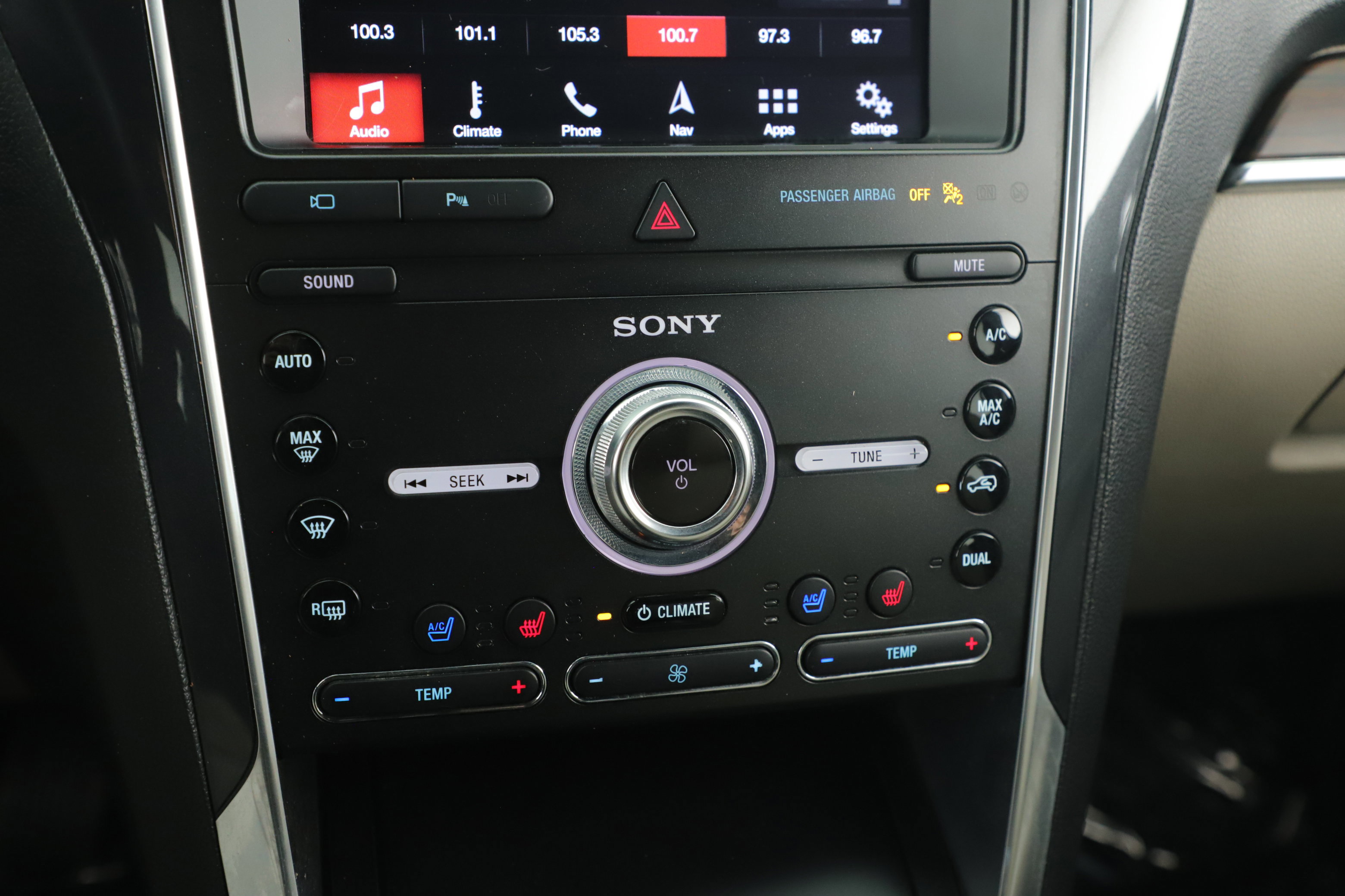 Certified 2019 Ford Explorer Limited image 19