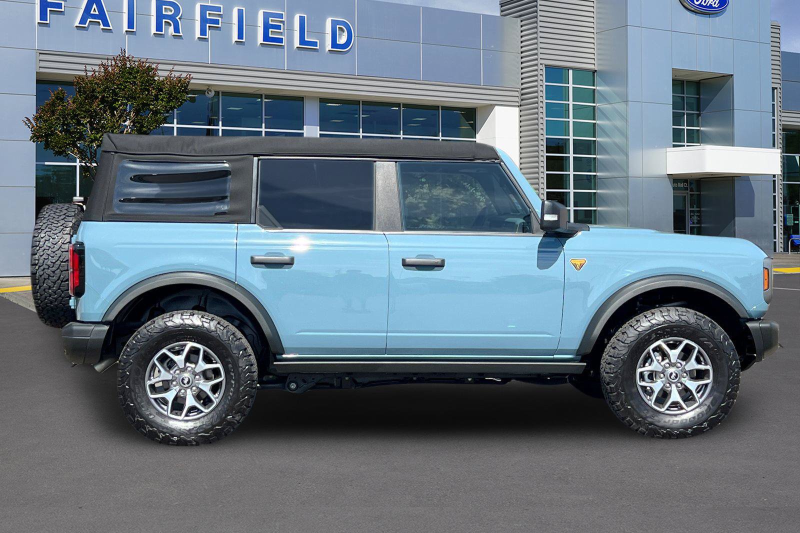 Certified 2023 Ford Bronco Badlands AWD/4WD image 7