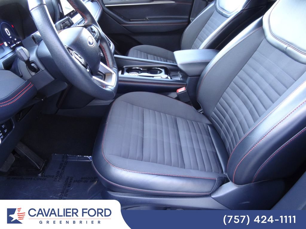 Certified 2025 Ford Explorer ST-Line AWD/4WD image 6
