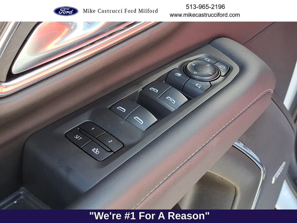 Used 2024 Chevrolet Tahoe Z71 w/ Luxury Package image 21