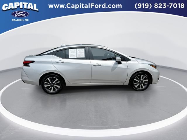 Used 2025 Nissan Versa SV FWD image 9