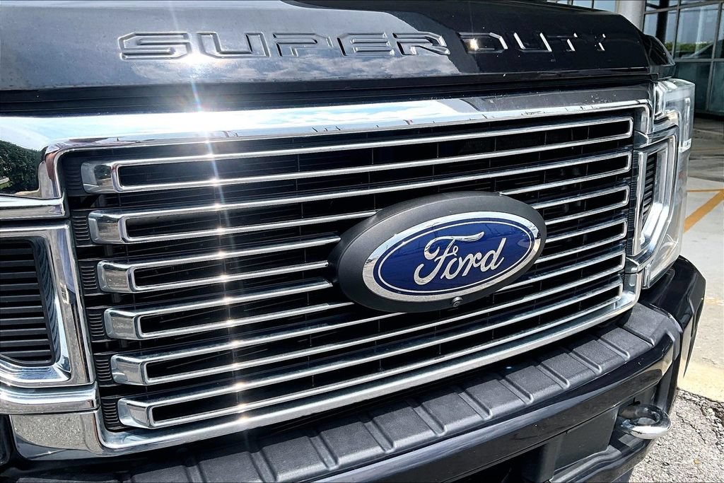 Certified 2022 Ford F350 Platinum AWD/4WD image 22