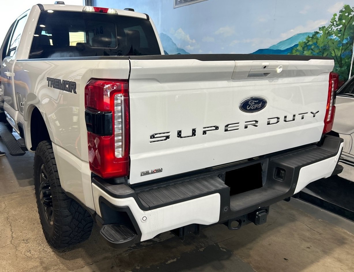 Certified 2024 Ford F250 Lariat w/ Lariat Ultimate Package AWD/4WD image 2