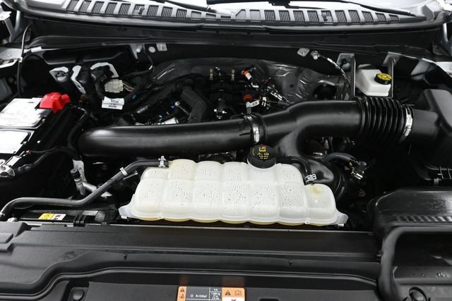 Certified 2025 Ford Expedition Max Platinum w/ Driver's Package AWD/4WD image 35