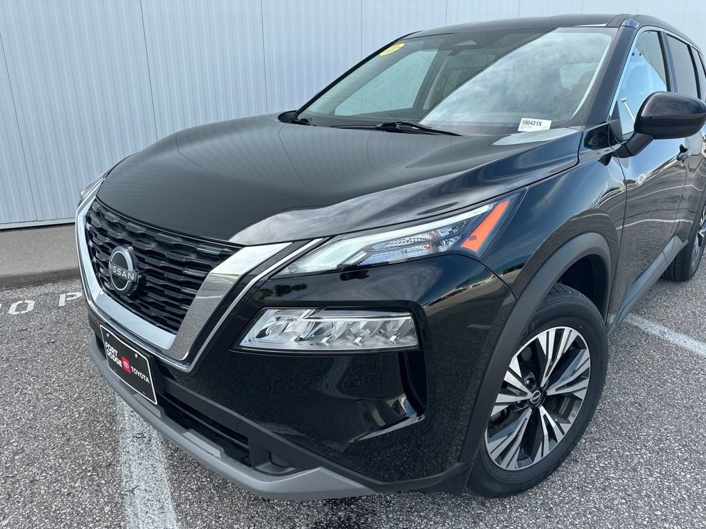 Used 2023 Nissan Rogue SV AWD/4WD image 2