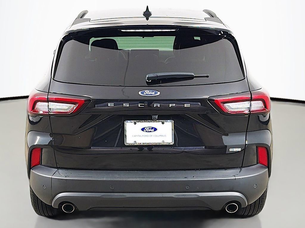 Certified 2025 Ford Escape ST-Line w/ Equipment Group 301A FWD image 12