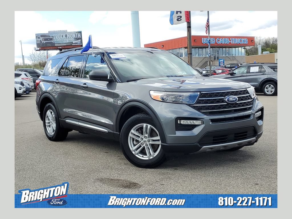 Certified 2024 Ford Explorer XLT w/ Equipment Group 202A AWD/4WD image 1