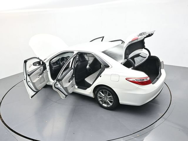 Used 2017 Toyota Camry SE FWD image 45