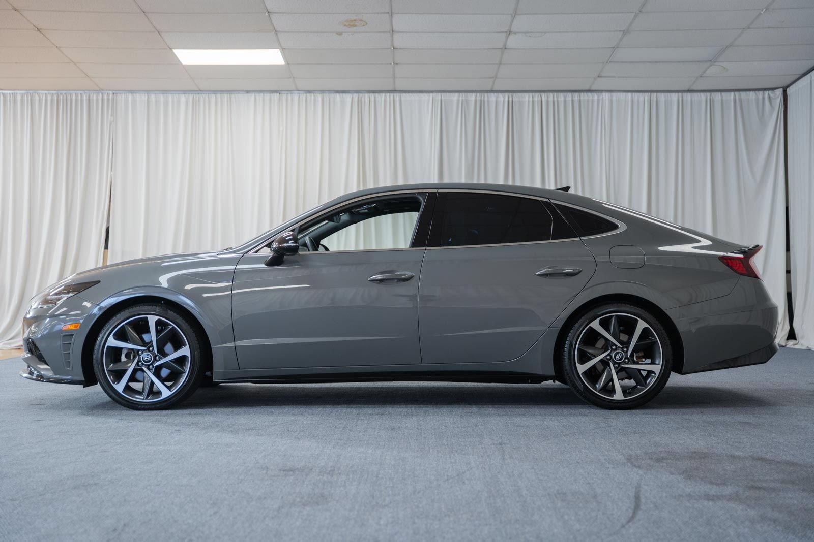 Used 2023 Hyundai Sonata SEL Plus w/ Cargo Package FWD image 5