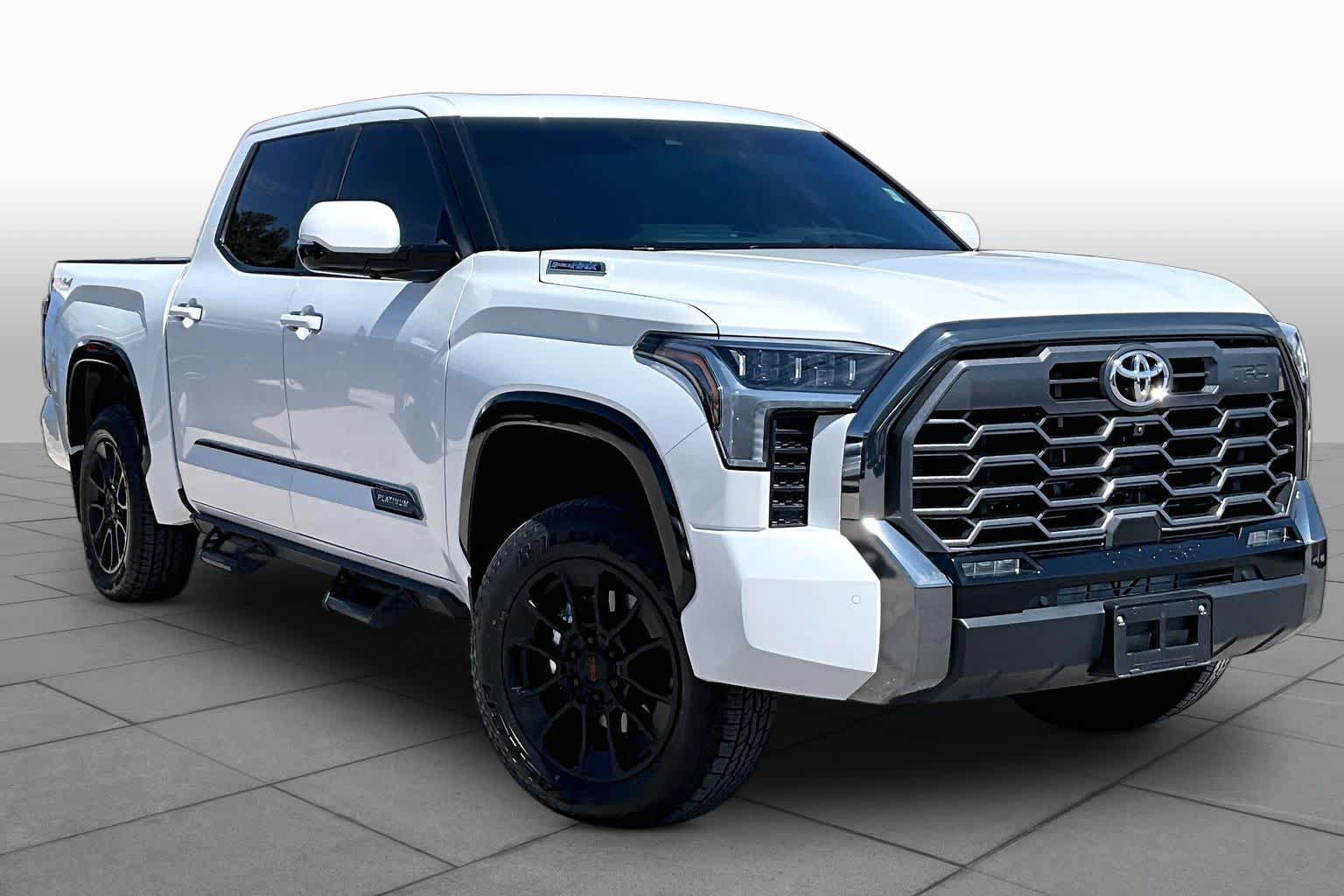 Used 2026 Toyota Tundra Platinum w/ TRD Off-Road Package AWD/4WD image 3