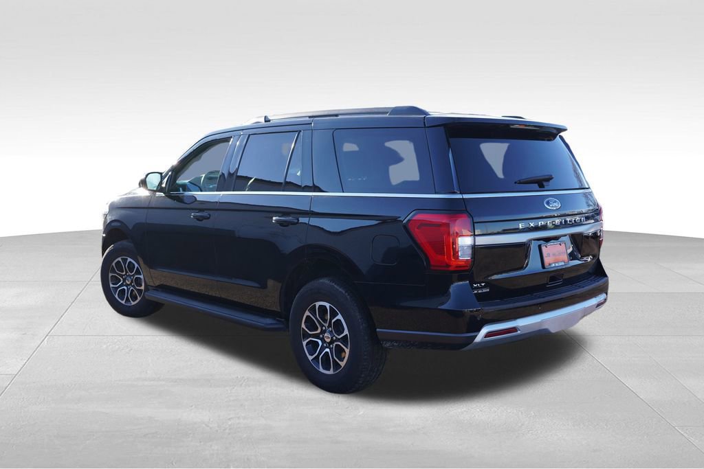 Certified 2024 Ford Expedition XLT image 4