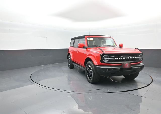 Certified 2024 Ford Bronco Outer Banks AWD/4WD image 2