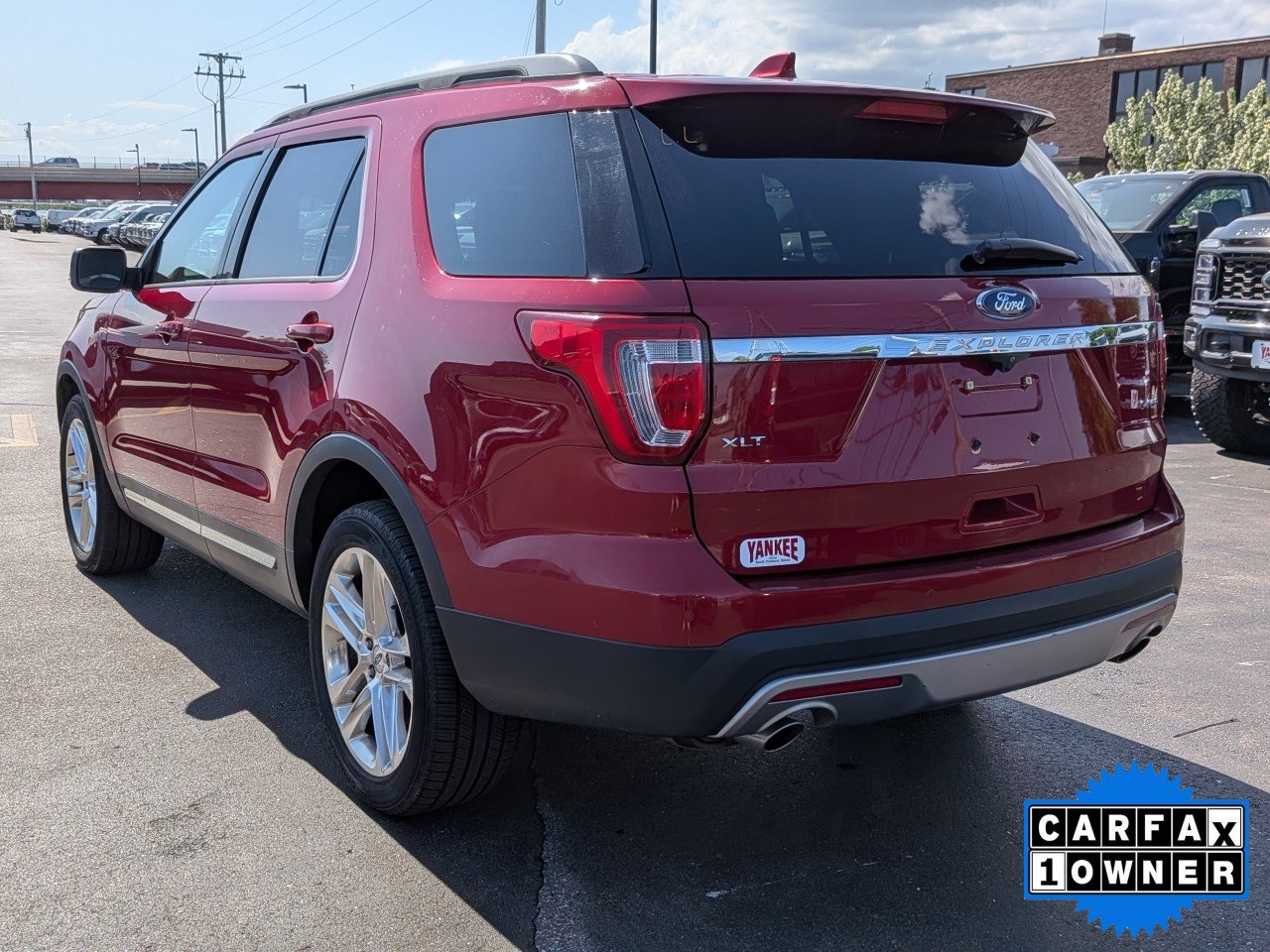 Certified 2017 Ford Explorer XLT w/ Equipment Group 202A AWD/4WD image 6