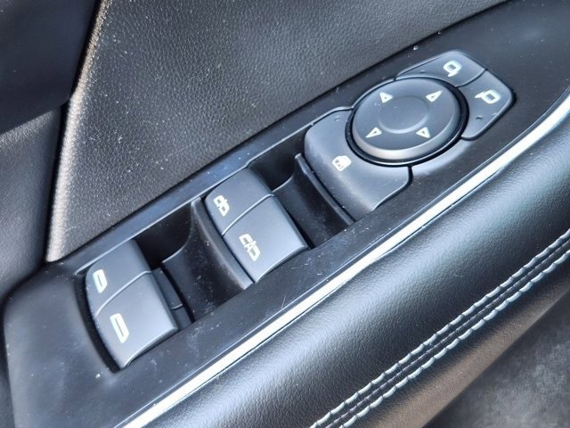 Used 2023 Buick Envision Essence image 22