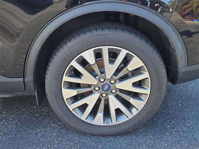 Certified 2020 Ford Escape Titanium image 32