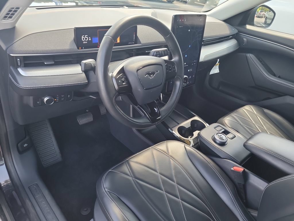 Certified 2022 Ford Mustang Mach-E Select AWD/4WD image 15