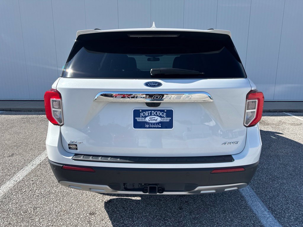 Certified 2024 Ford Explorer XLT w/ Equipment Group 202A AWD/4WD image 6