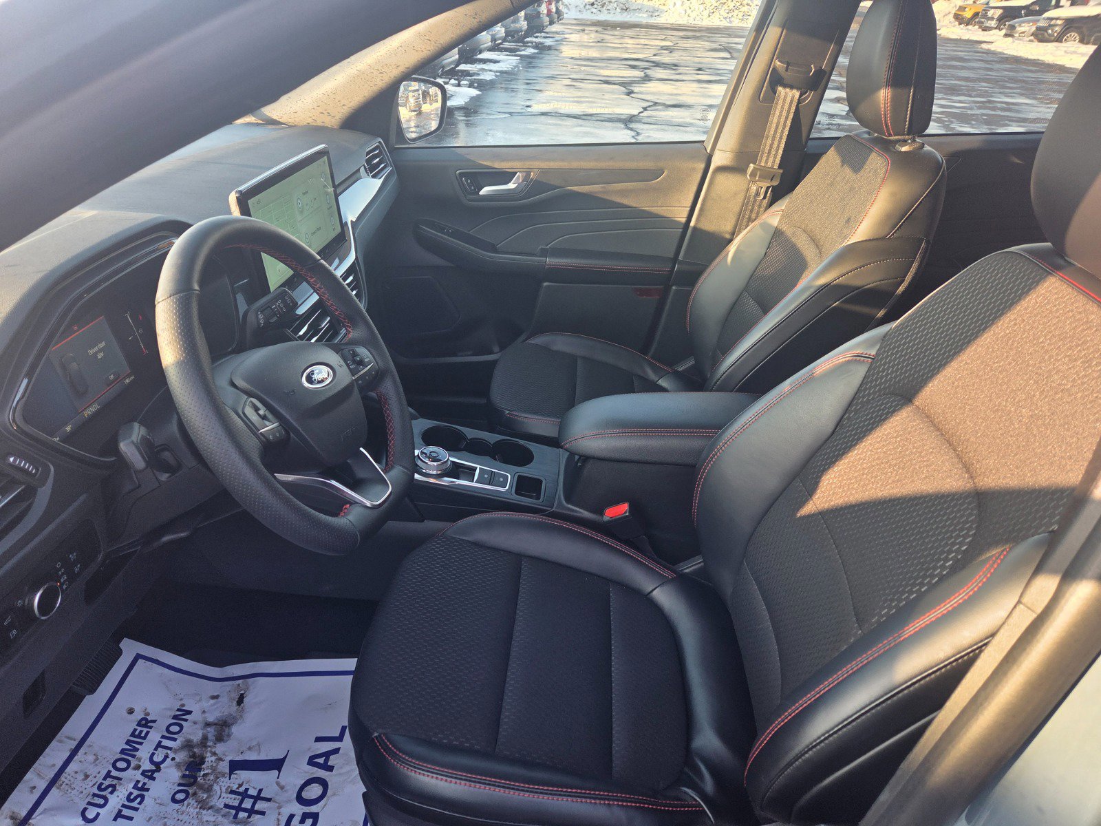 Certified 2025 Ford Escape ST-Line w/ Equipment Group 301A image 9