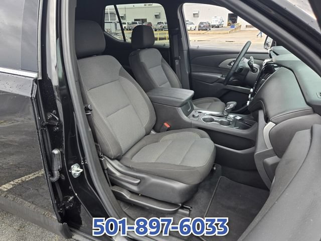 Used 2023 Chevrolet Traverse LT w/ LPO, Cargo Package AWD/4WD image 19