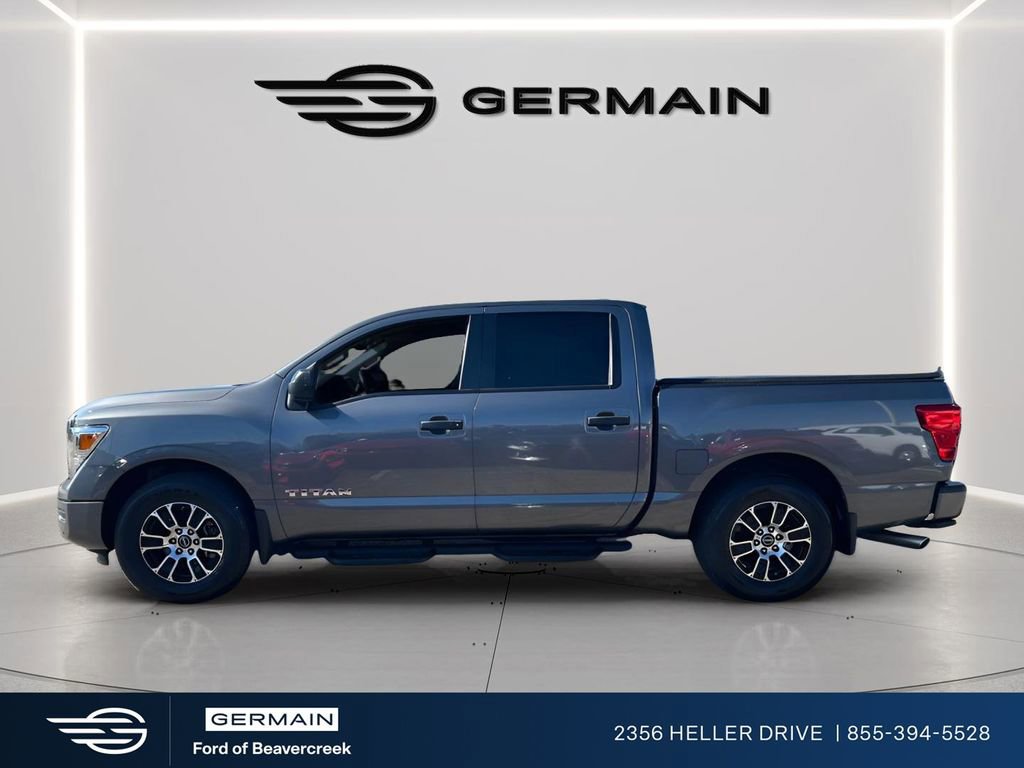 Used 2023 Nissan Titan SV w/ SV Convenience Package image 2