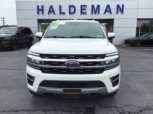 Certified 2024 Ford Expedition Limited AWD/4WD image 3