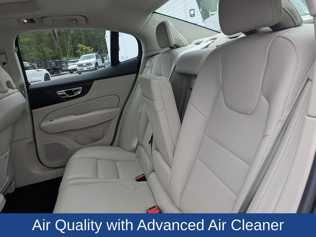 Used 2021 Volvo S60 T5 Momentum FWD image 16