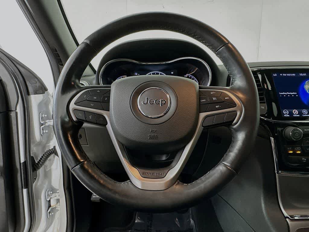 Used 2022 Jeep Grand Cherokee Laredo X AWD/4WD image 16