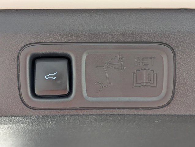 Certified 2024 Ford Expedition Platinum AWD/4WD image 29