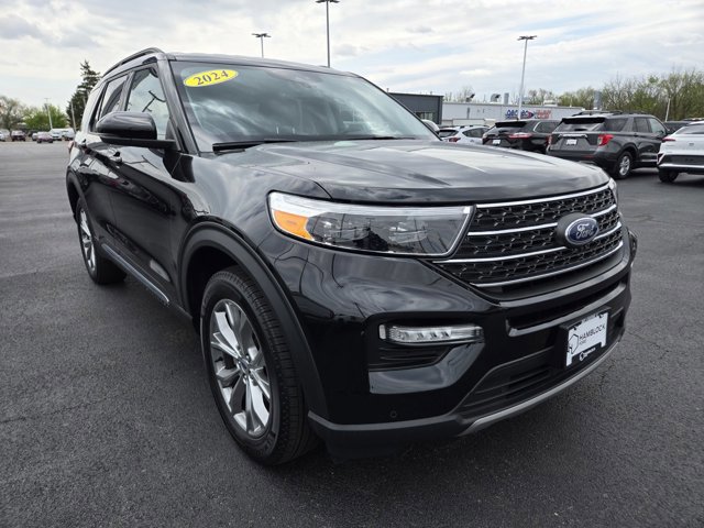 Certified 2024 Ford Explorer XLT w/ Equipment Group 202A