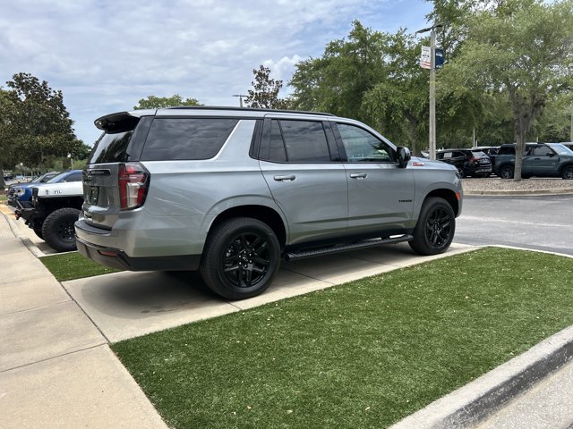Used 2023 Chevrolet Tahoe Z71 w/ Luxury Package AWD/4WD image 5