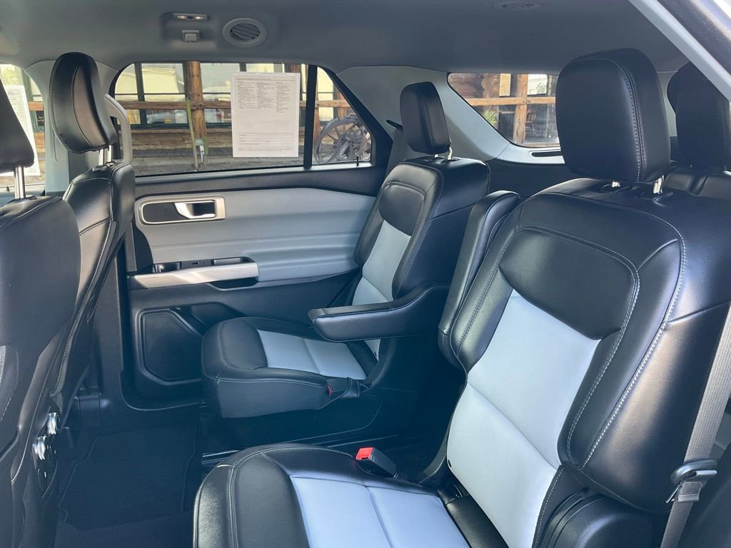 Certified 2022 Ford Explorer XLT w/ Equipment Group 202A image 62