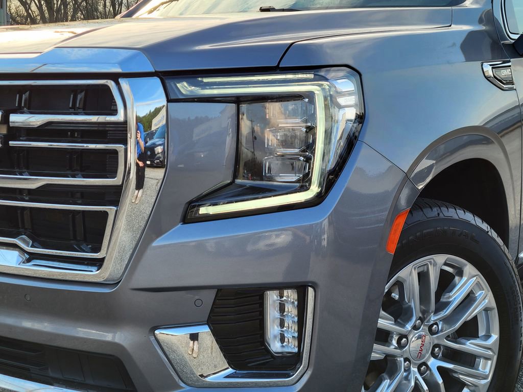 Used 2021 GMC Yukon XL SLT w/ Rear Media and Nav Package image 9