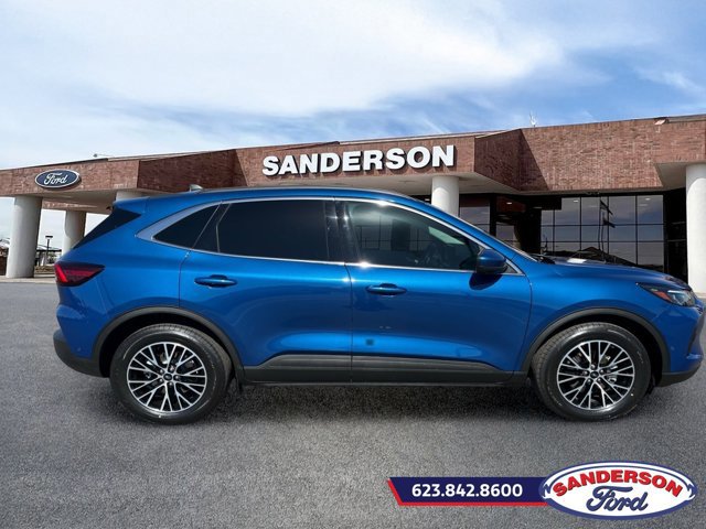 Certified 2023 Ford Escape SE w/ PHEV Premium Package FWD image 2