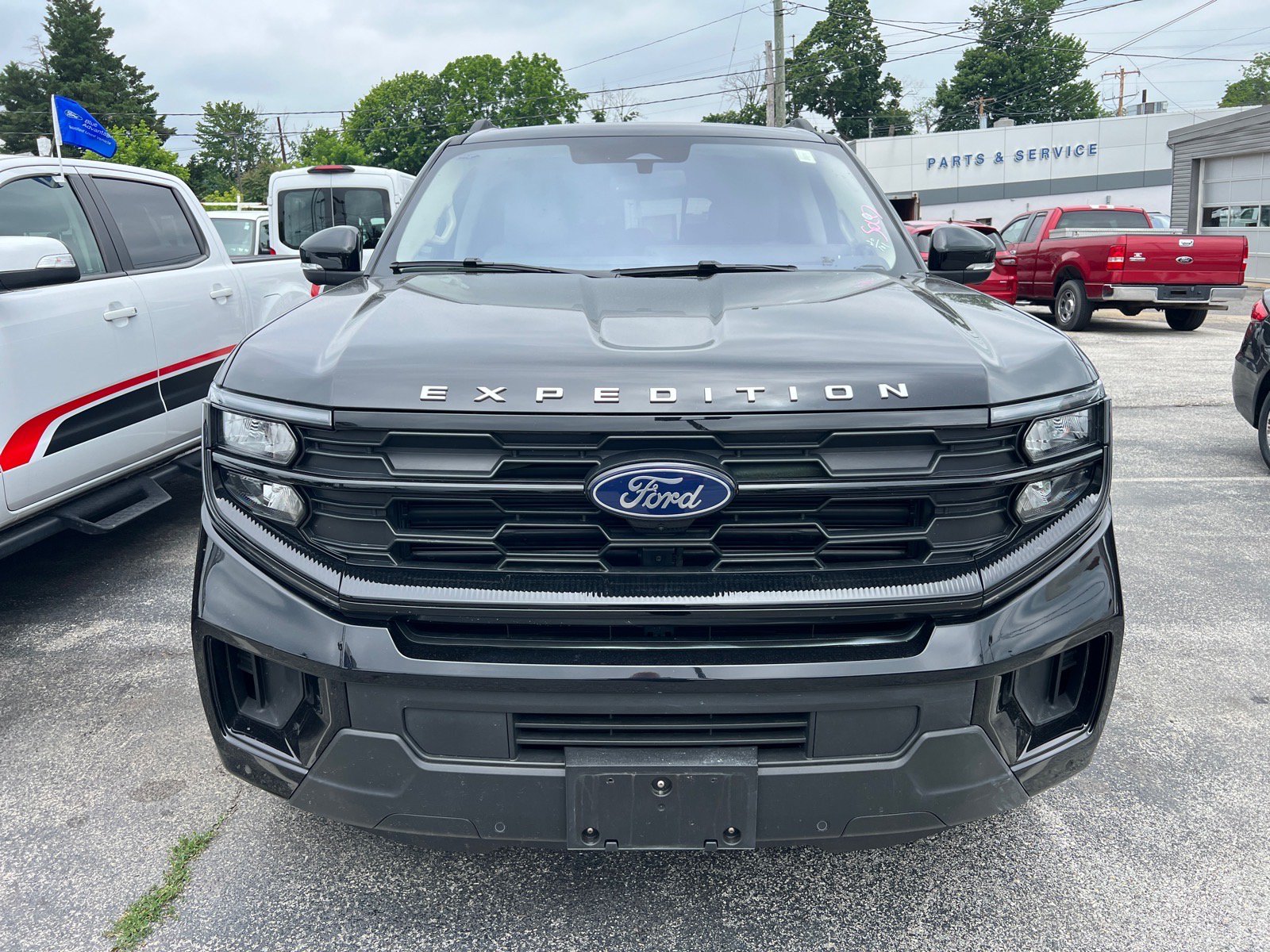 Certified 2025 Ford Expedition Max Active AWD/4WD image 2