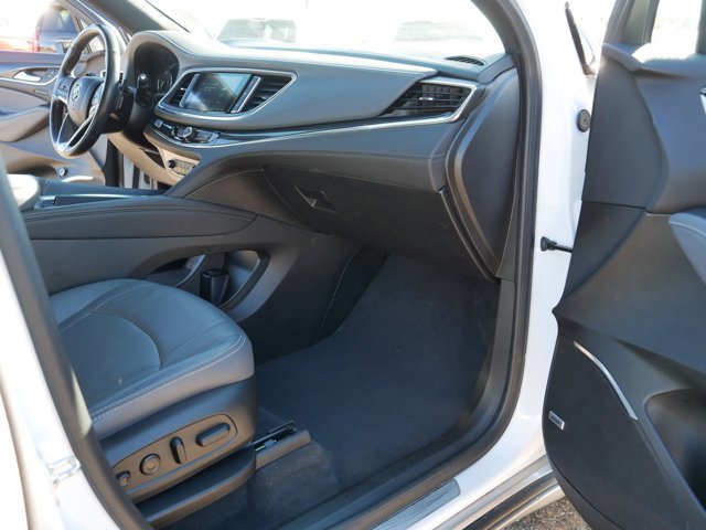Used 2024 Buick Enclave Premium image 20