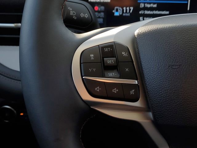 Certified 2025 Ford Explorer Active w/ Active Comfort Package image 15