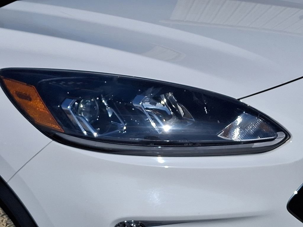 Certified 2022 Ford Escape SEL image 9