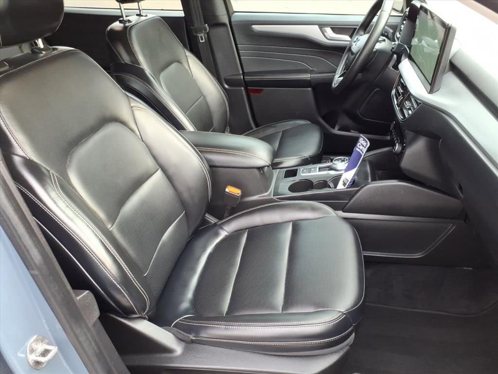 Certified 2023 Ford Escape Platinum image 6