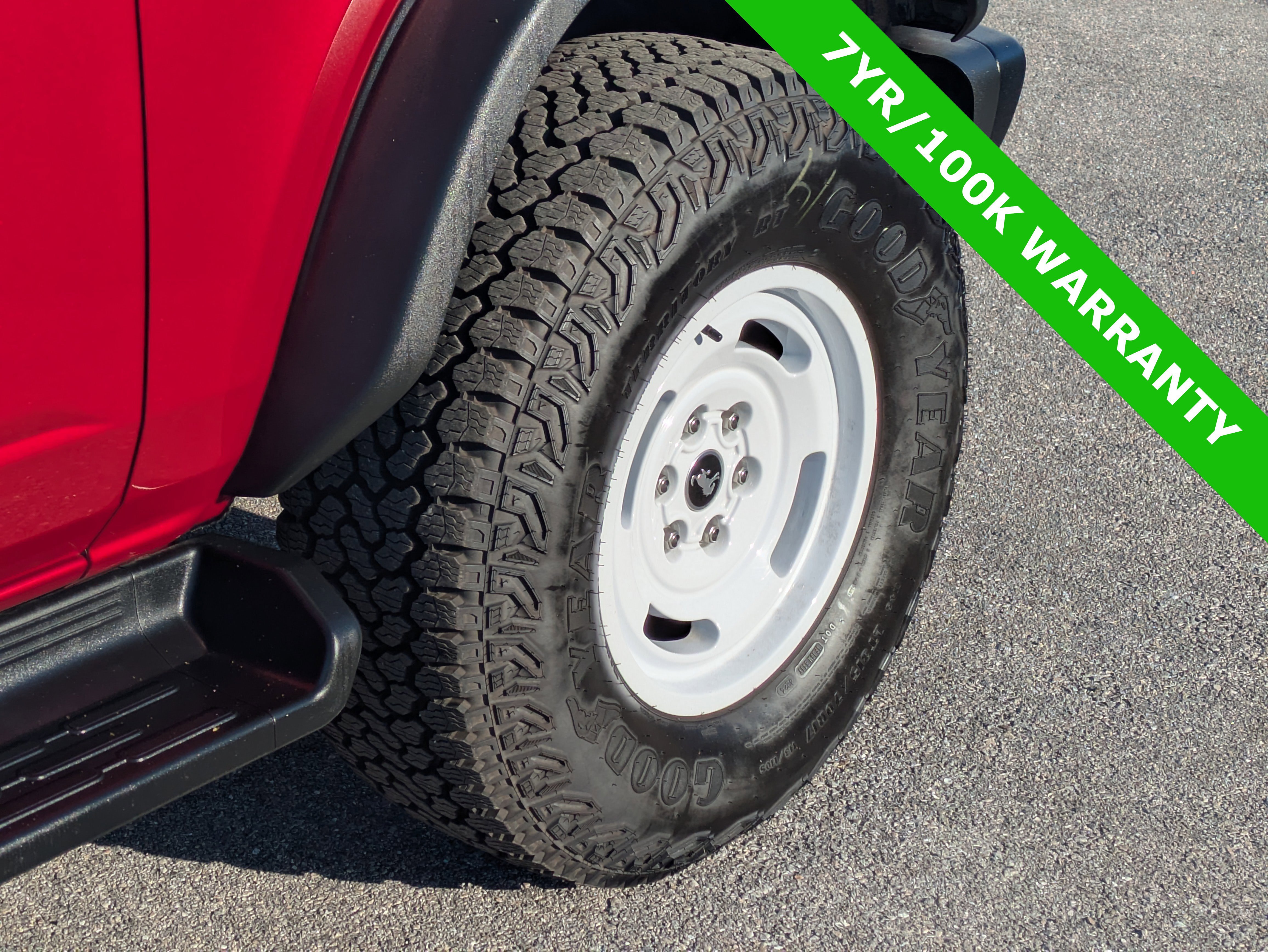 Certified 2025 Ford Bronco Heritage Edition image 12