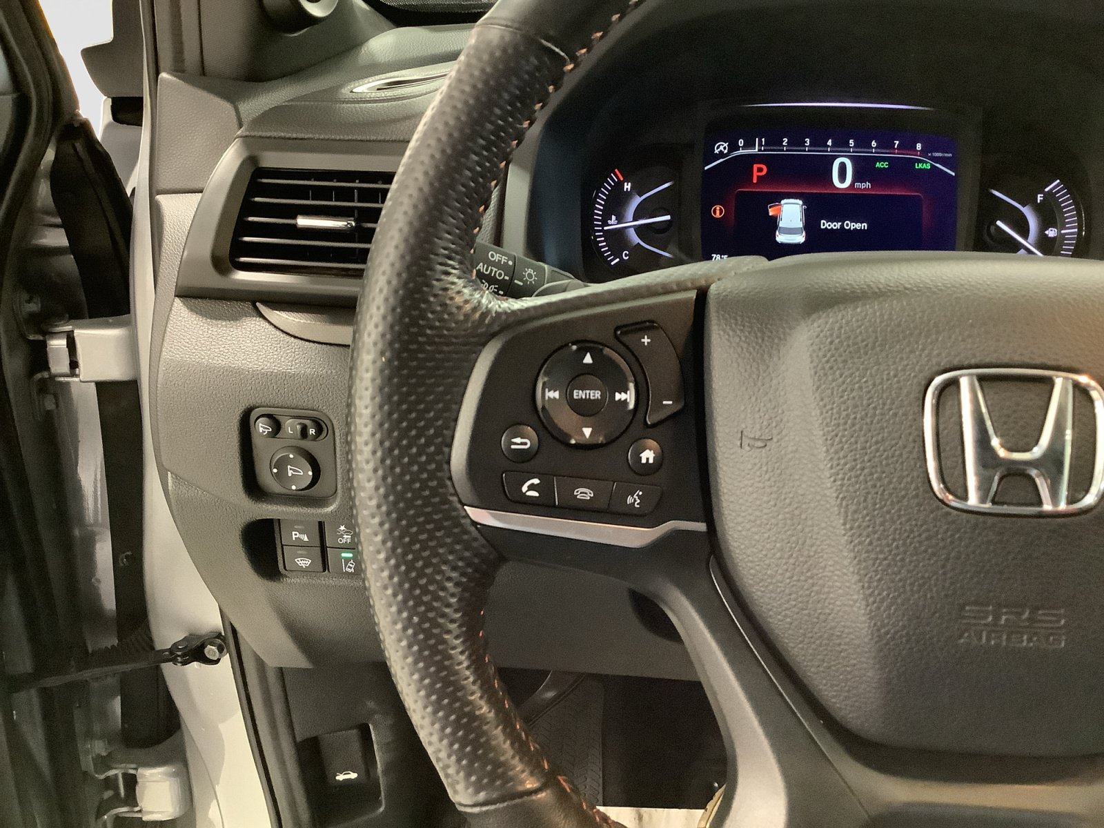 Used 2025 Honda Passport TrailSport image 18