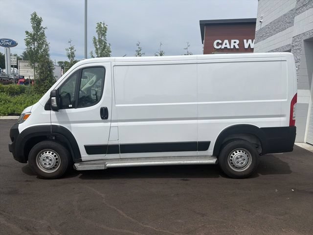Used 2025 RAM ProMaster 2500 w/ U-Haul Equipment Group FWD image 3